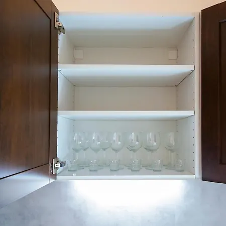 Modern Apartment Navratilova 16 アパート